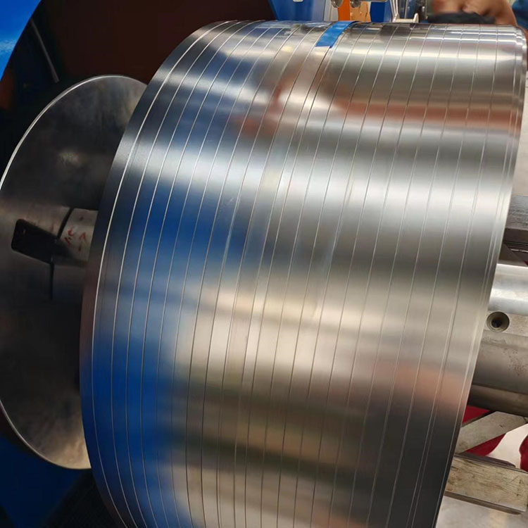 Structural features of the wound steel strip