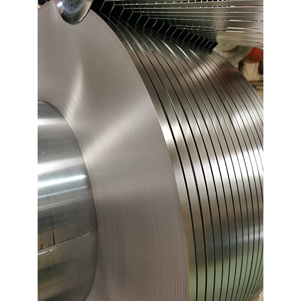 What are the common uses of ultra-thin stainless steel foil